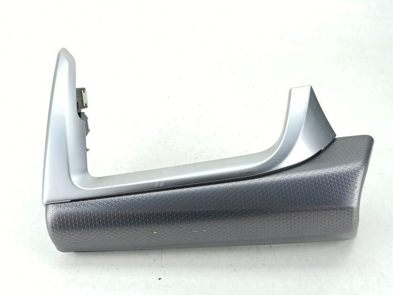 Recambio de moldura para bmw x2 xdrive 20d referencia OEM IAM 963871501  