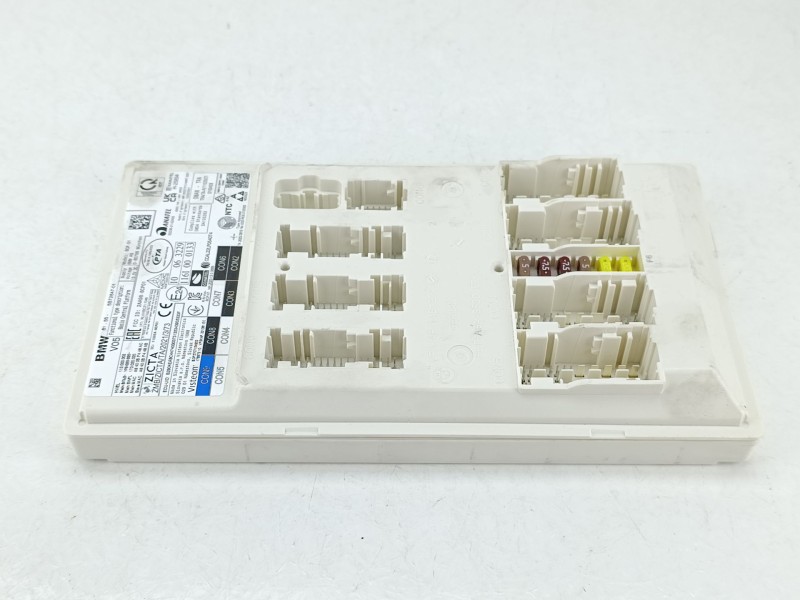 Recambio de caja reles / fusibles para bmw x2 xdrive 20d referencia OEM IAM 5B7284701  