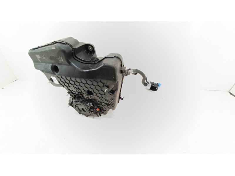 Recambio de deposito adblue para bmw x2 xdrive 20d referencia OEM IAM 16198740421  