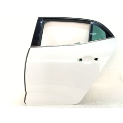 PUERTA TRASERA IZQUIERDA 821015121R 