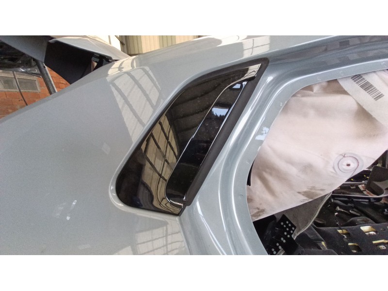 Recambio de moldura para bmw x2 xdrive 20d referencia OEM IAM   