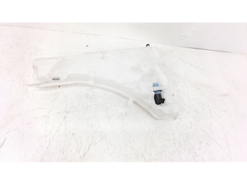 Recambio de deposito limpia para bmw x2 xdrive 20d referencia OEM IAM 61665A9DB48  