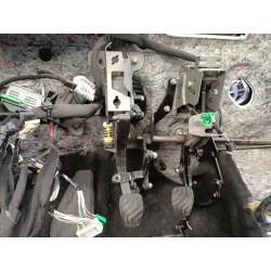 PEDAL EMBRAGUE 