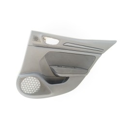 GUARNECIDO PUERTA TRASERA DERECHA 829A05720R 