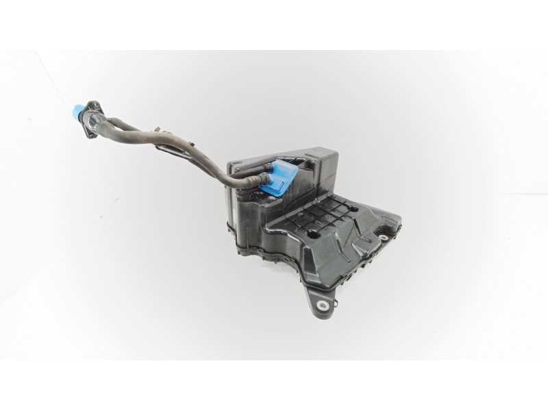 Recambio de deposito adblue para audi a4 b9 (8w2, 8wc) 2.0 tdi referencia OEM IAM 8W0131879AK  