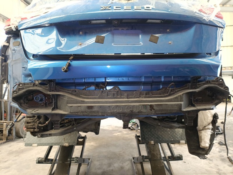 Recambio de refuerzo paragolpes trasero para kia xceed (cd) 1.4 t-gdi referencia OEM IAM 86631D  