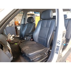 ASIENTO DELANTERO IZQUIERDO 