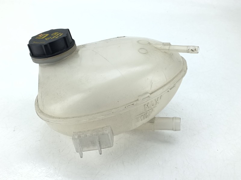 Recambio de deposito expansion para ford puma (j2k, cf7) 1.0 ecoboost referencia OEM IAM GN118A080AA  