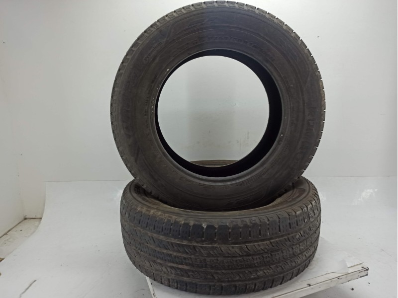 Recambio de neumatico para fruehauf super 55 super 55 referencia OEM IAM 26560R18  
