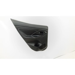 GUARNECIDO PUERTA TRASERA IZQUIERDA 676400DN20 