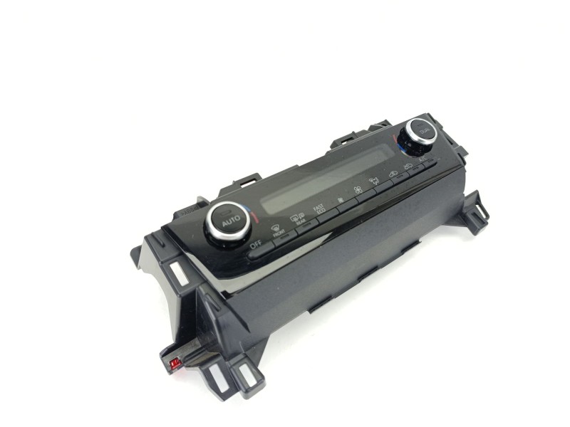 Recambio de mando climatizador para toyota yaris (_p21_, _pa1_, _ph1_) 1.5 hybrid (mxph10) referencia OEM IAM 559000DQ00  