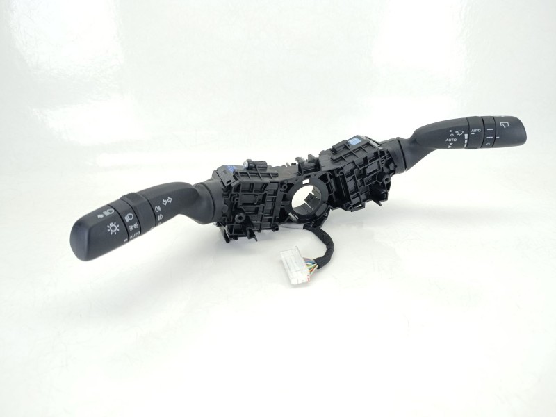 Recambio de mando multifuncion para toyota yaris (_p21_, _pa1_, _ph1_) 1.5 hybrid (mxph10) referencia OEM IAM 8431902010  
