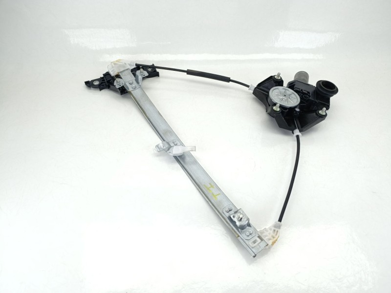 Recambio de elevalunas trasero izquierdo para toyota yaris (_p21_, _pa1_, _ph1_) 1.5 hybrid (mxph10) referencia OEM IAM 698400D4