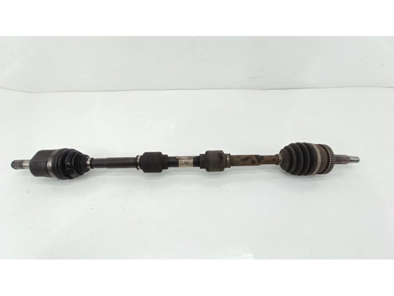 Recambio de transmision delantera derecha para kia carens iv 1.7 crdi referencia OEM IAM 49501A4220  