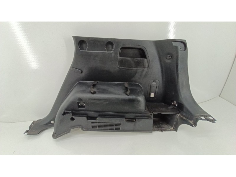 Recambio de moldura para kia carens iv 1.7 crdi referencia OEM IAM 85740A4000  