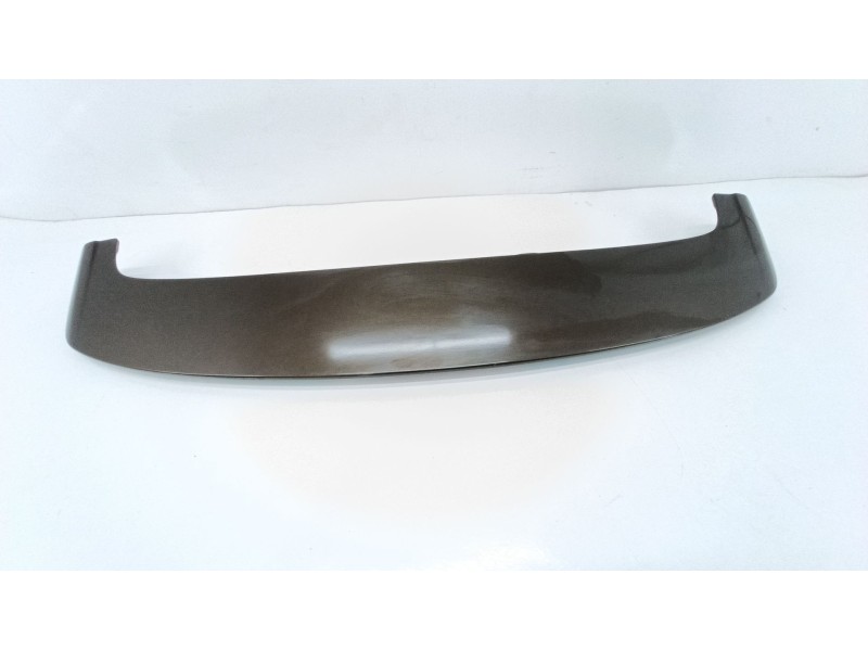 Recambio de aleron trasero para kia carens iv 1.7 crdi referencia OEM IAM 87210A4000  