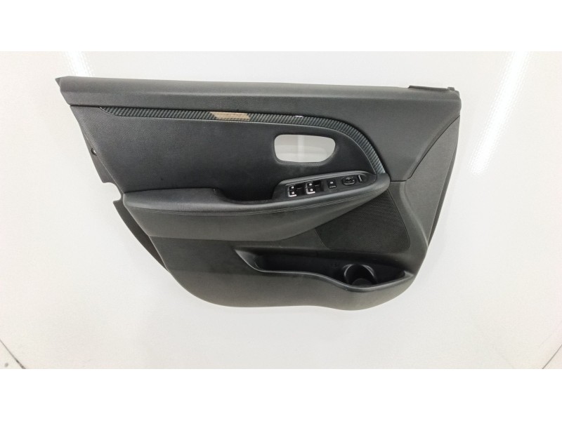 Recambio de guarnecido puerta delantera izquierda para kia carens iv 1.7 crdi referencia OEM IAM 82305A4740MT4  