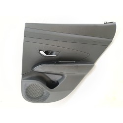 GUARNECIDO PUERTA TRASERA DERECHA 8330N7120 