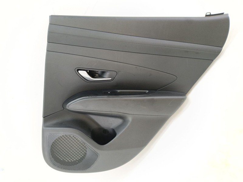 Recambio de guarnecido puerta trasera derecha para hyundai tucson (tl, tle) 1.6 t-gdi referencia OEM IAM 8330N7120  
