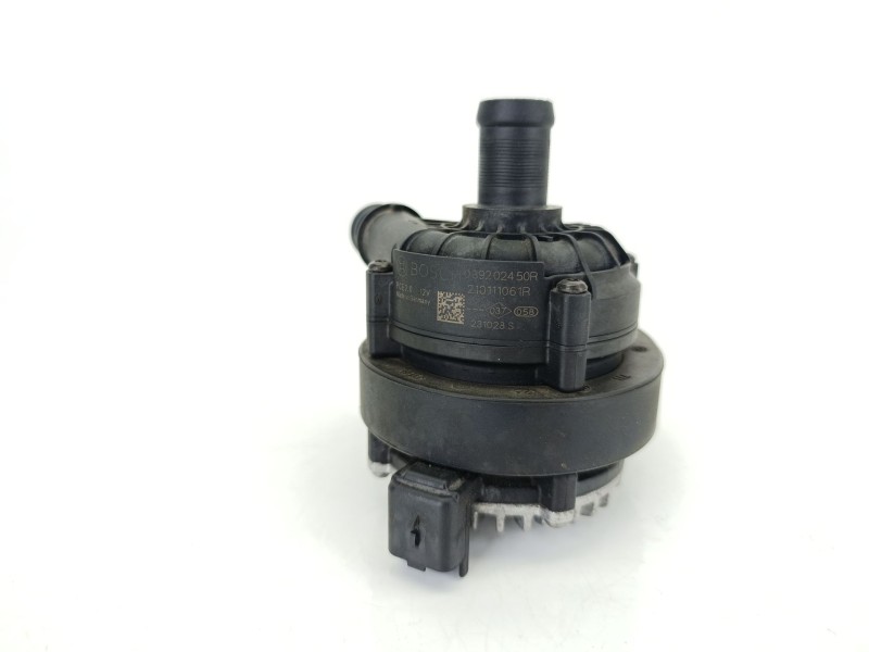 Recambio de bomba agua para renault captur ii (hf_) tce 90 (hfm6) referencia OEM IAM 210111061R  