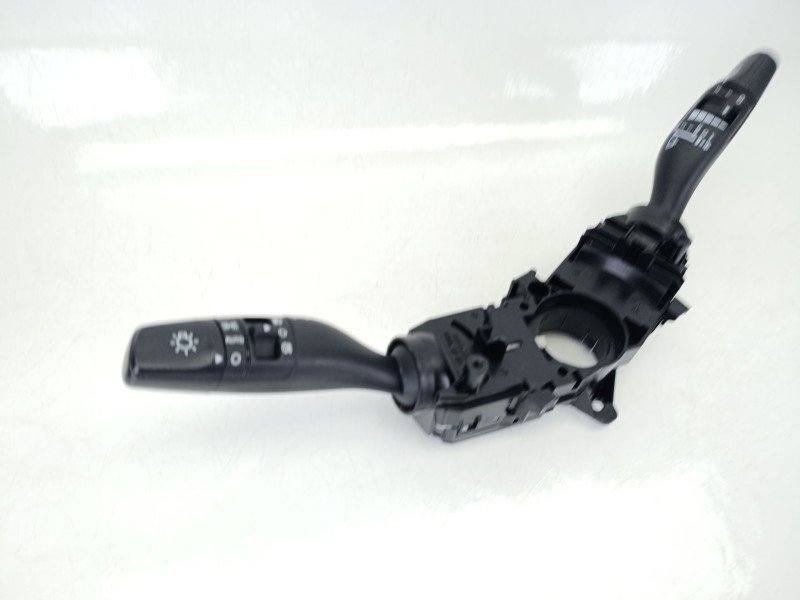 Recambio de mando multifuncion para kia carens iv 1.7 crdi referencia OEM IAM 93410A4631  