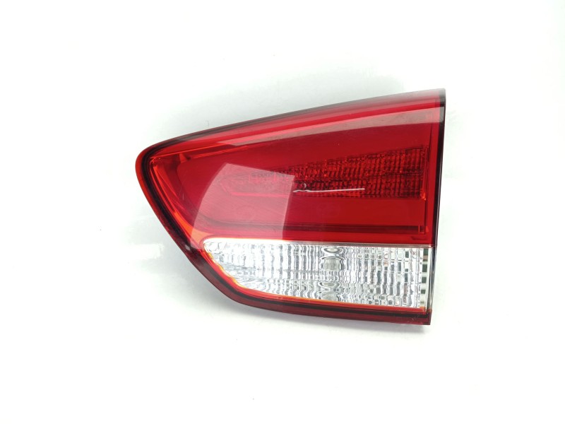 Recambio de piloto trasero derecho interior para kia carens iv 1.7 crdi referencia OEM IAM 92404A4120  