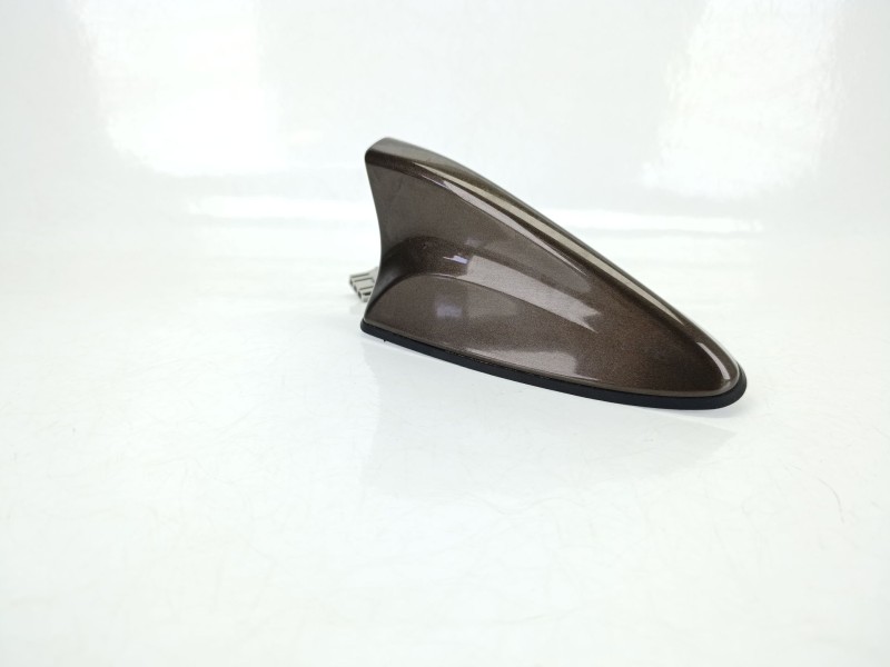 Recambio de base de antena para kia carens iv 1.7 crdi referencia OEM IAM 96210A4700K7N  