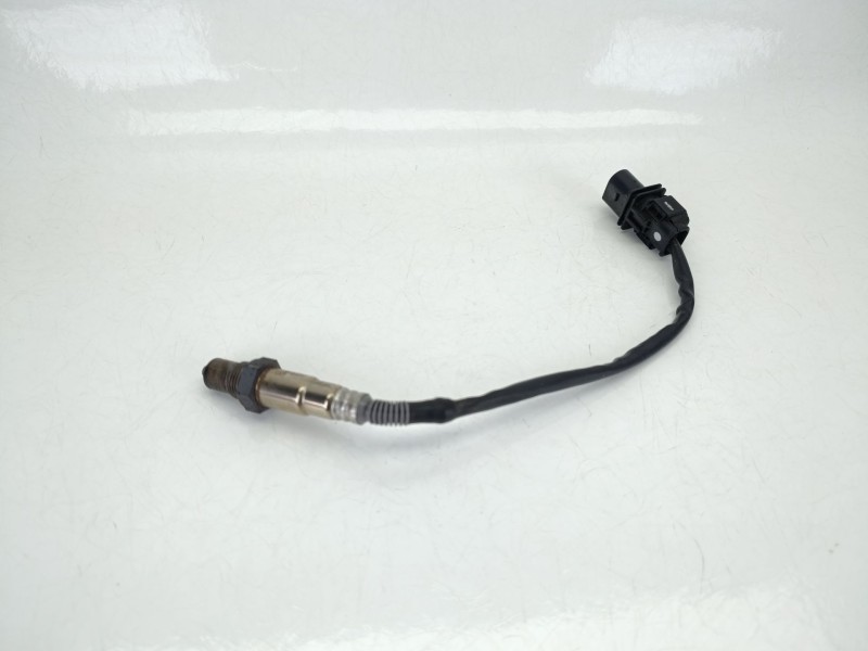 Recambio de sonda lambda para kia carens iv 1.7 crdi referencia OEM IAM 393502A640  