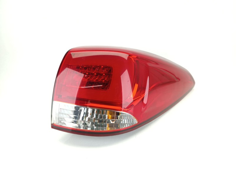 Recambio de piloto trasero derecho para kia carens iv 1.7 crdi referencia OEM IAM 92402A4120  