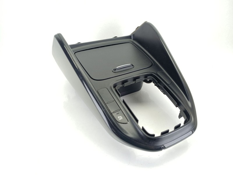 Recambio de consola central para kia carens iv 1.7 crdi referencia OEM IAM 84650A4037CL2  