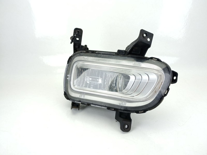 Recambio de faro antiniebla derecho para kia carens iv 1.7 crdi referencia OEM IAM 92202A4500  