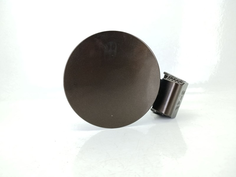 Recambio de tapa exterior combustible para kia carens iv 1.7 crdi referencia OEM IAM 69510A4001  