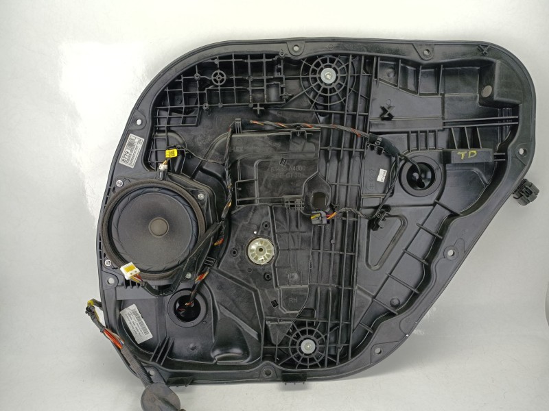 Recambio de elevalunas trasero derecho para kia carens iv 1.7 crdi referencia OEM IAM 83480A4050  