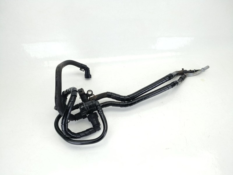 Recambio de tubo para kia carens iv 1.7 crdi referencia OEM IAM 314802A640  