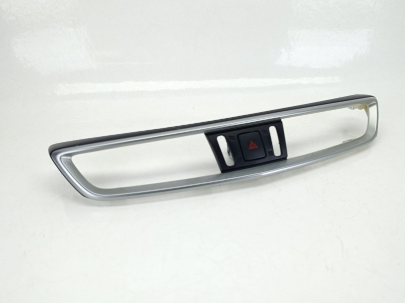 Recambio de moldura para nissan qashqai ii (j11, j11_) 1.7 dci referencia OEM IAM 68750HV50B  