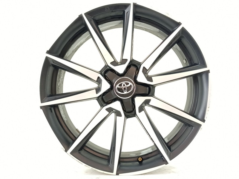 Recambio de llanta para toyota yaris (_p21_, _pa1_, _ph1_) 1.5 hybrid (mxph10) referencia OEM IAM 28111CC030  