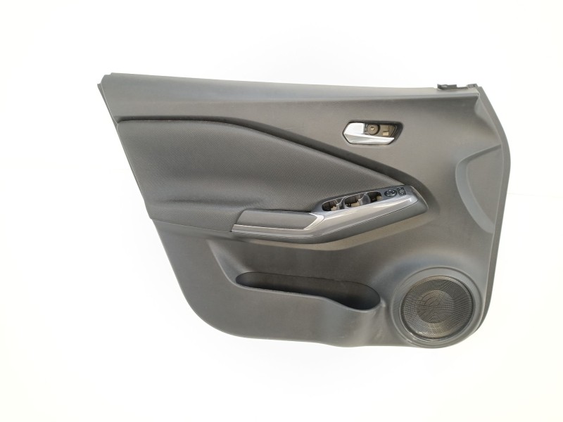 Recambio de guarnecido puerta delantera izquierda para nissan juke (f16_) 1.0 referencia OEM IAM 809116PA0A  
