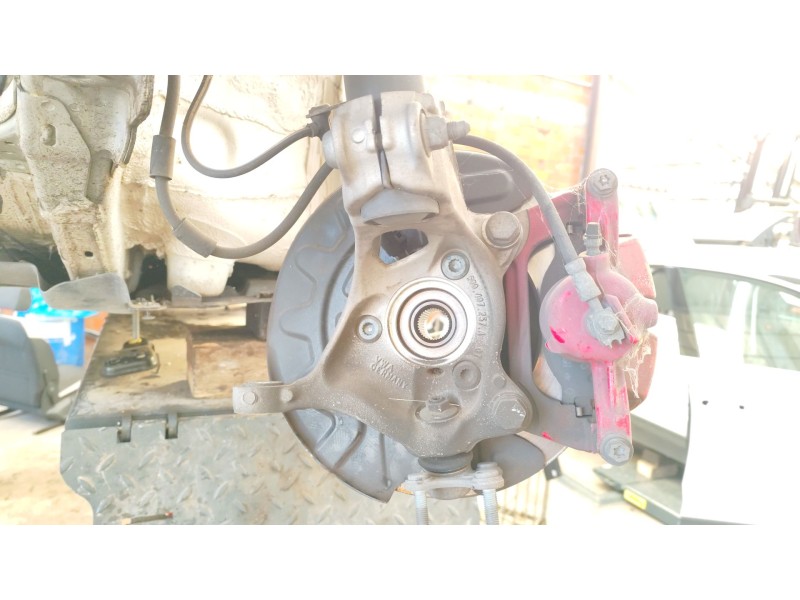 Recambio de mangueta delantera izquierda para volkswagen t-roc (a11, d11) 1.5 tsi referencia OEM IAM 5Q0407253C  
