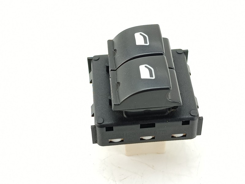 Recambio de mando elevalunas delantero izquierdo para peugeot rifter 1.5 bluehdi 100 referencia OEM IAM 98016298ZD  
