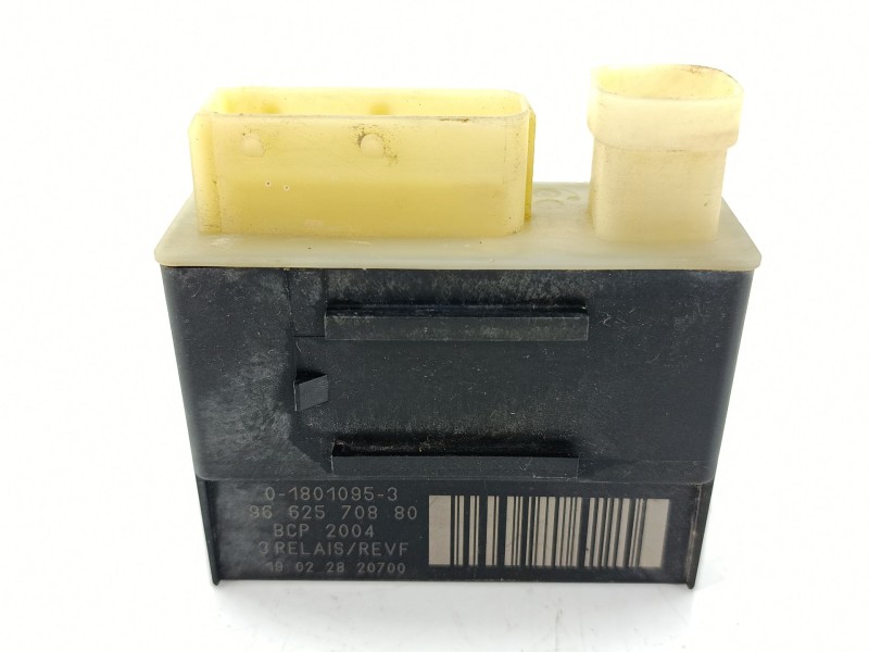 Recambio de caja precalentamiento para peugeot rifter 1.5 bluehdi 100 referencia OEM IAM 9662570880  