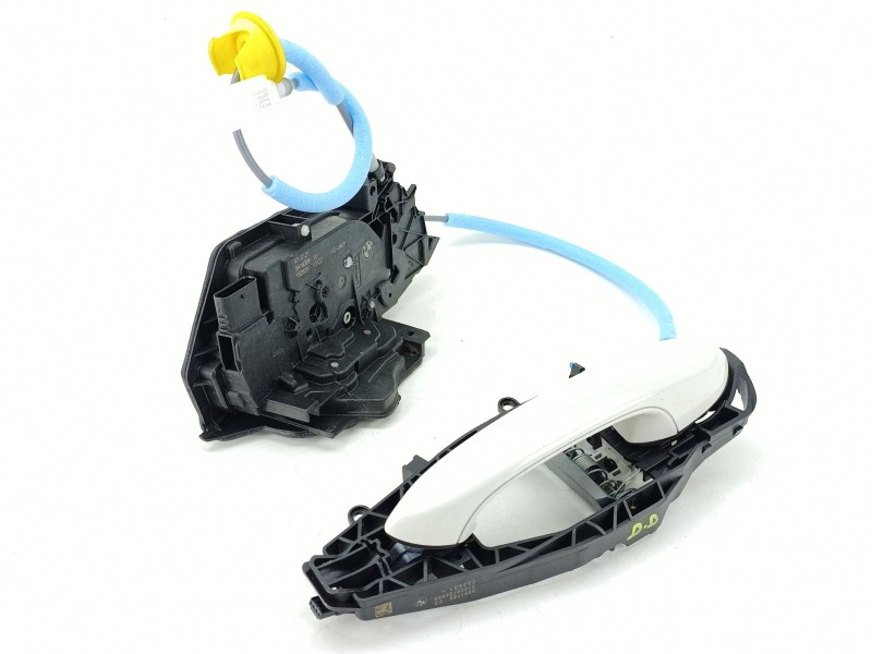 Recambio de cerradura puerta delantera derecha para bmw 1 (f40) 118 d referencia OEM IAM 51215A160B8  