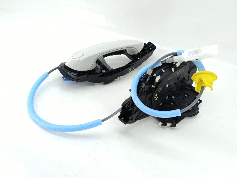 Recambio de cerradura puerta delantera izquierda para bmw 1 (f40) 118 d referencia OEM IAM 51215A160B5  