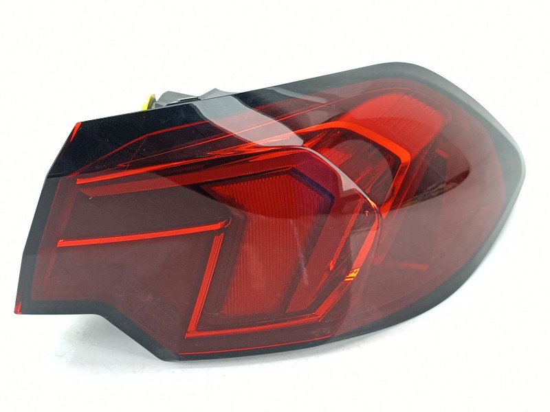 Recambio de piloto trasero derecho para bmw 1 (f40) 118 d referencia OEM IAM 63215A36168  