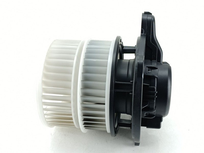 Recambio de motor calefaccion para hyundai tucson (tl, tle) 1.6 t-gdi referencia OEM IAM EB1D2NQHAA  