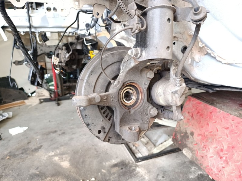 Recambio de mangueta delantera izquierda para renault clio v (b7_) tce 90 (b7mt) referencia OEM IAM 400152588R  