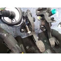 PEDAL EMBRAGUE 465400632R 