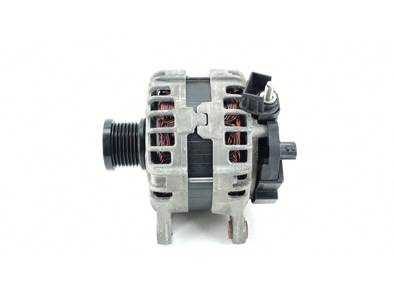 Recambio de alternador para renault clio v (b7_) tce 90 (b7mt) referencia OEM IAM 231002175R  