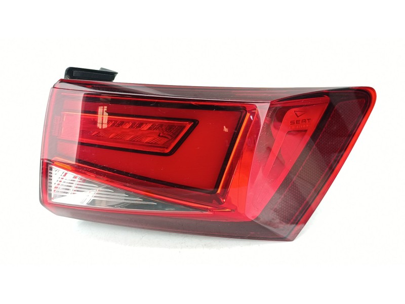 Recambio de piloto trasero derecho para seat ateca (kh7, khp) 1.5 tsi referencia OEM IAM 575945208D  