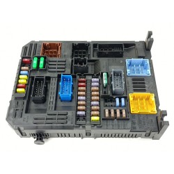 CAJA RELES / FUSIBLES 9855665280 / SN 