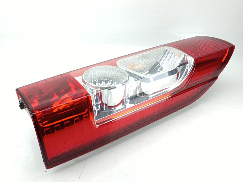 Recambio de piloto trasero derecho para citroën jumper iii furgoneta 2.2 bluehdi 140 referencia OEM IAM 1366453080  